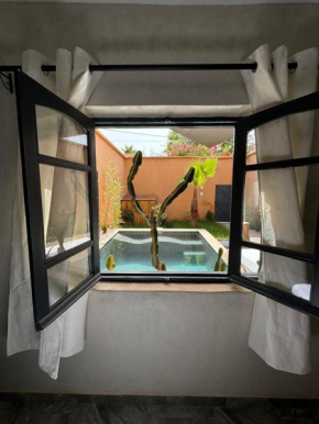 Cozy, Intimate Villa in Marrakech with Heated Swimming Pool Option